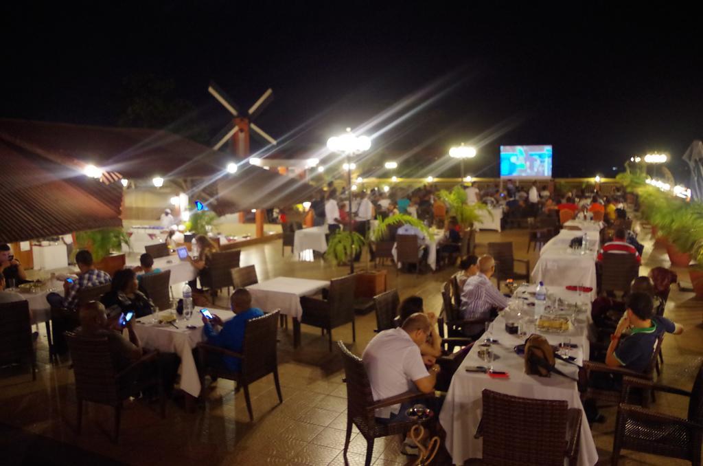 Hotel Du Lac Cotonou Esterno foto