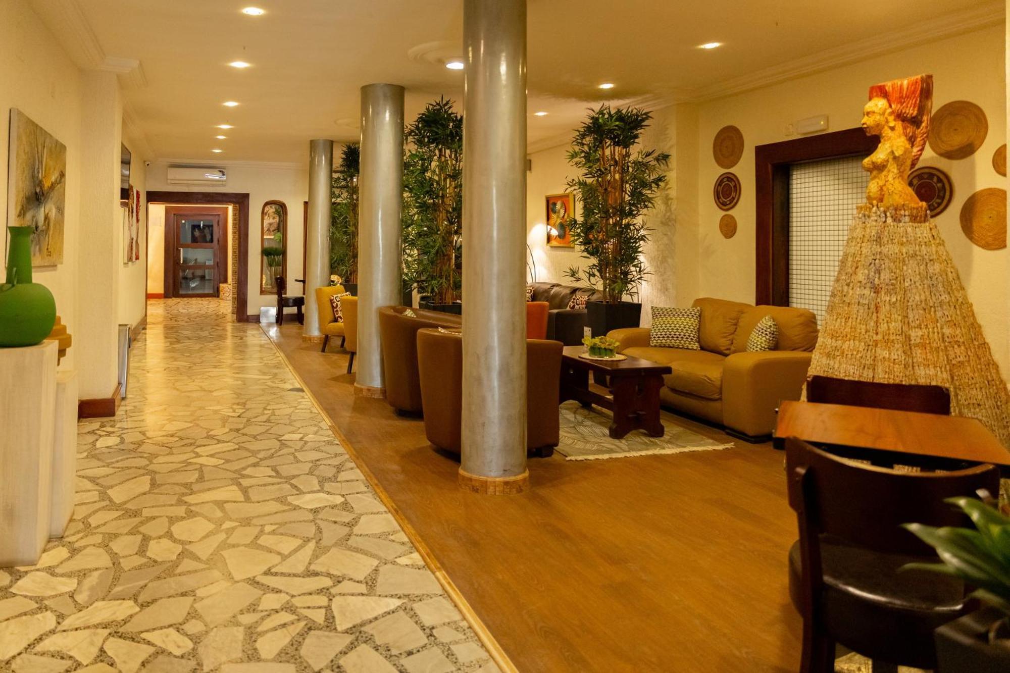 Hotel Du Lac Cotonou Esterno foto