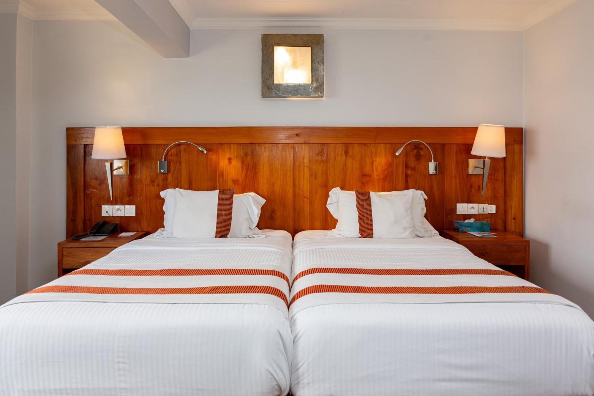 Hotel Du Lac Cotonou Esterno foto