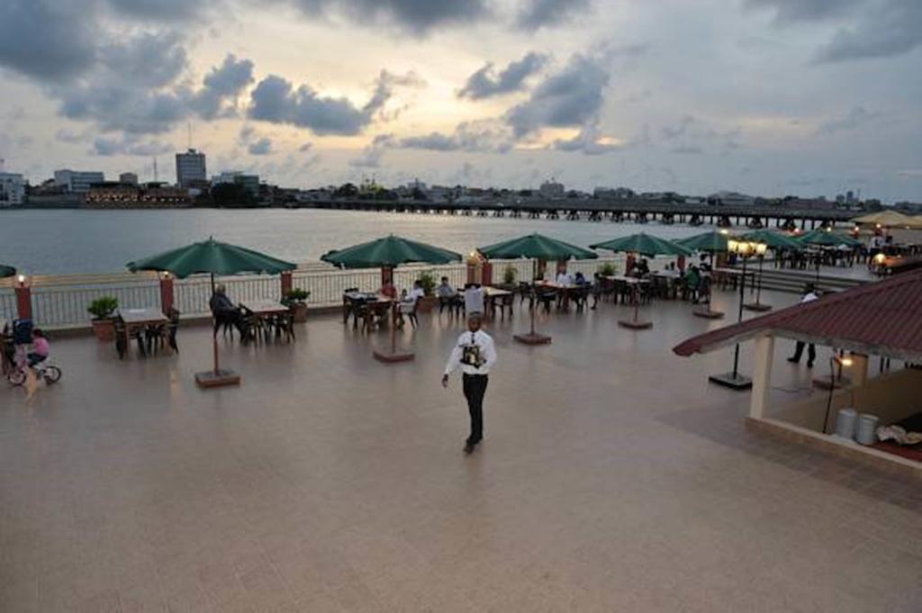 Hotel Du Lac Cotonou Esterno foto