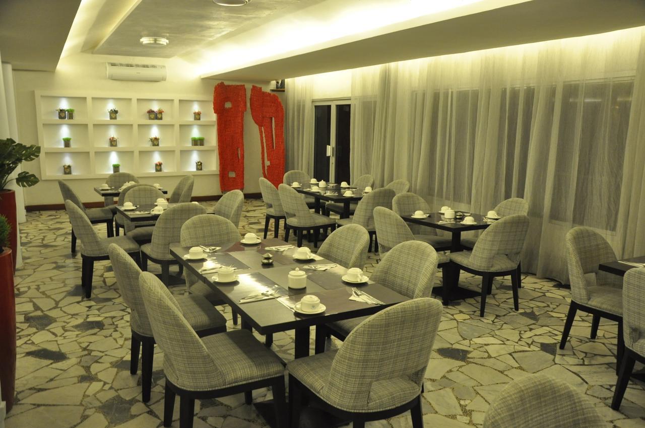 Hotel Du Lac Cotonou Esterno foto